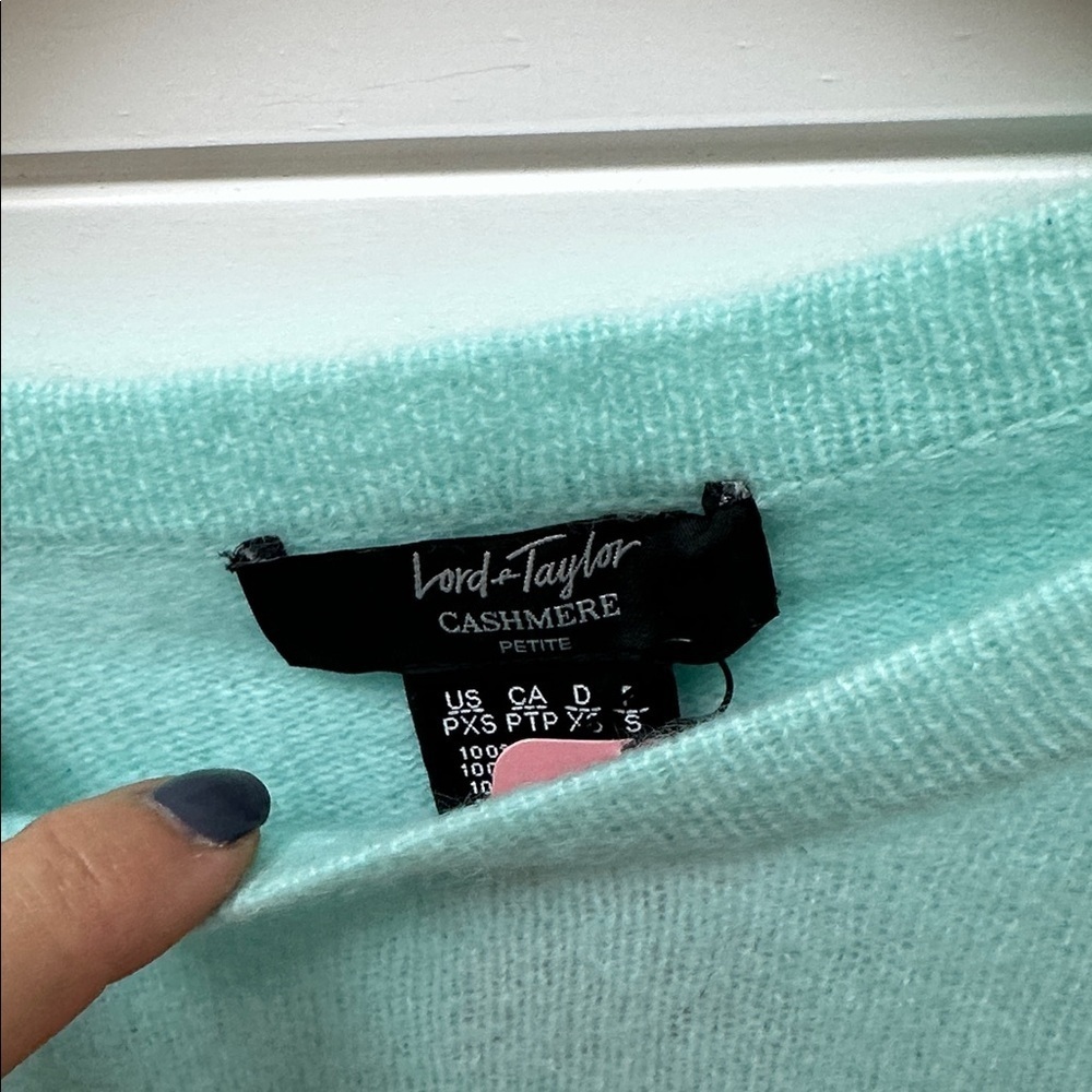 Lord & Taylor 100% Cashmere Sweater – Petite XS – Light Aqua - Picture 3 of 6